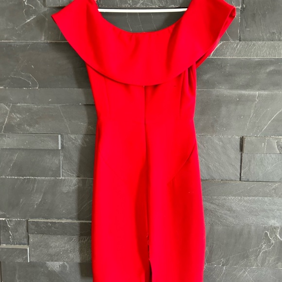 Red cocktail dress need to be wash - Picture 2 of 3